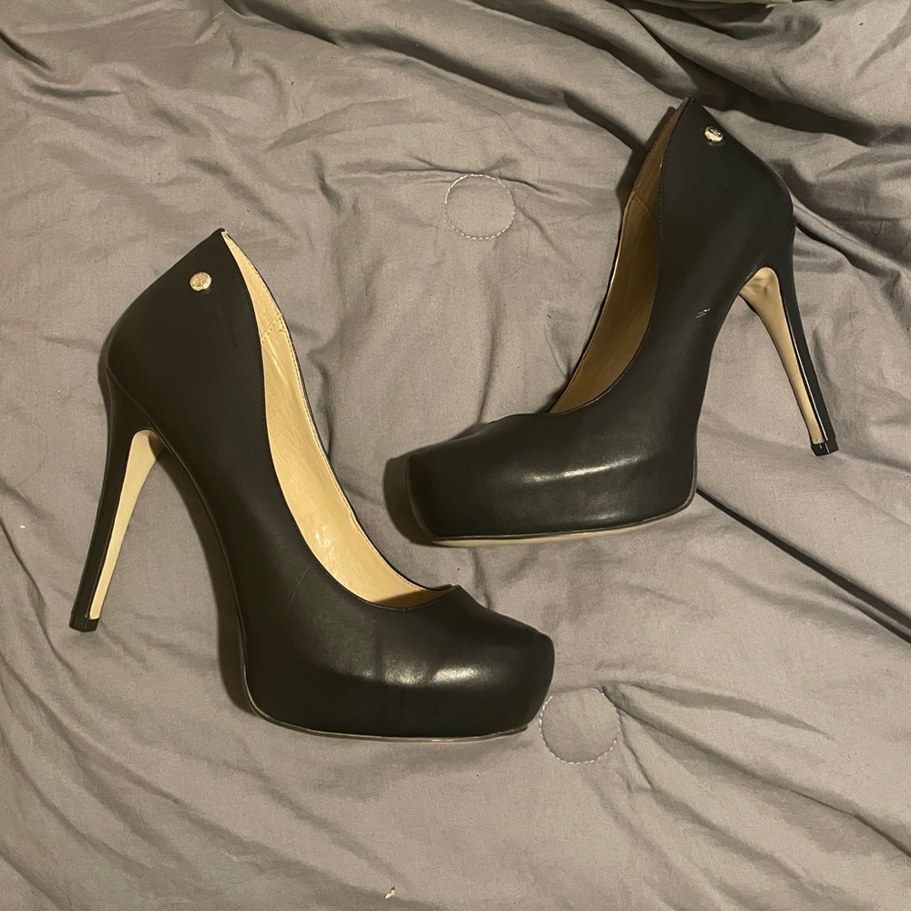 BCBGeneratrion Black Heels 8.5W